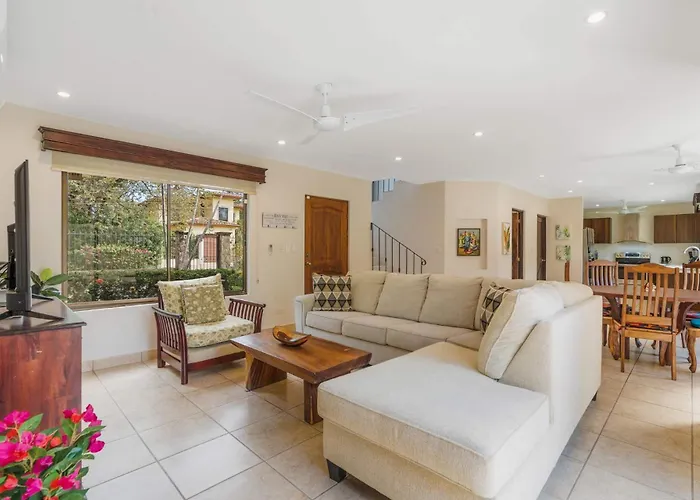 Elegant Surfside Retreat With Private Pool Spacious Outdoor Patio & Walkable Access * Potrero (Guanacaste)