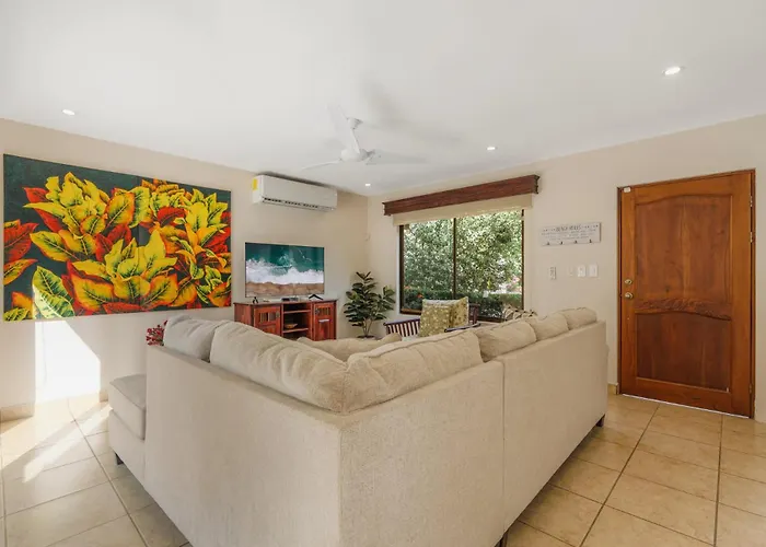 Elegant Surfside Retreat With Private Pool Spacious Outdoor Patio & Walkable Access Apartment Potrero (Guanacaste)