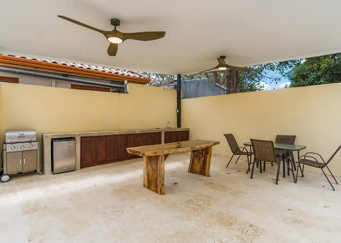 Elegant Surfside Retreat With Private Pool Spacious Outdoor Patio & Walkable Access Potrero (Guanacaste)